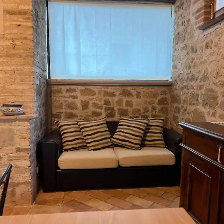 I Pietrini 3* بيرودجا